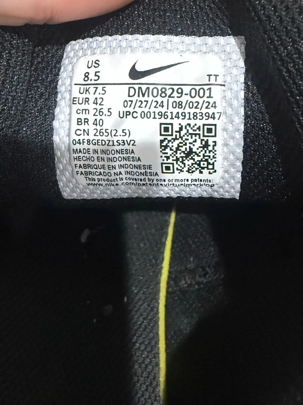 Nike Black and White‎ Running Shoes with Air Cushion